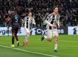 自由式滑雪——国际雪联世界杯（利维尼奥站）：徐梦桃、陈梅婷分获女子空中技巧亚军和季军